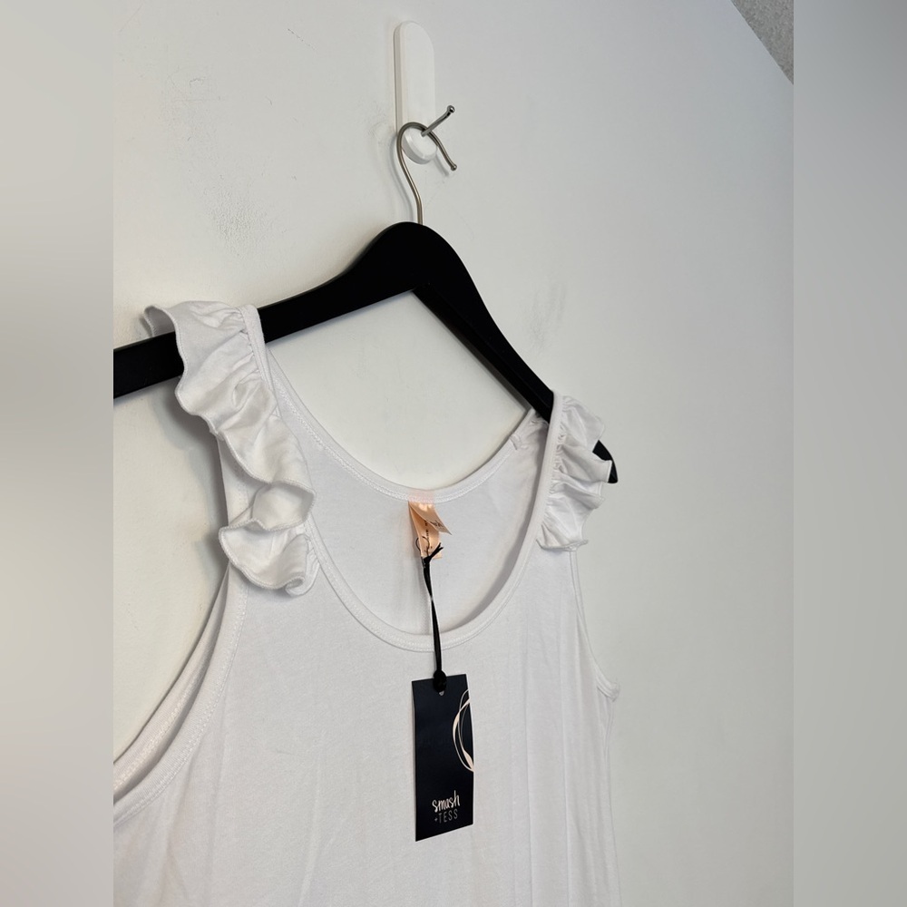 NWT 🇨🇦 SMASH & TESS - The Sweetheart Romper in White. Small - Picture 3 of 16